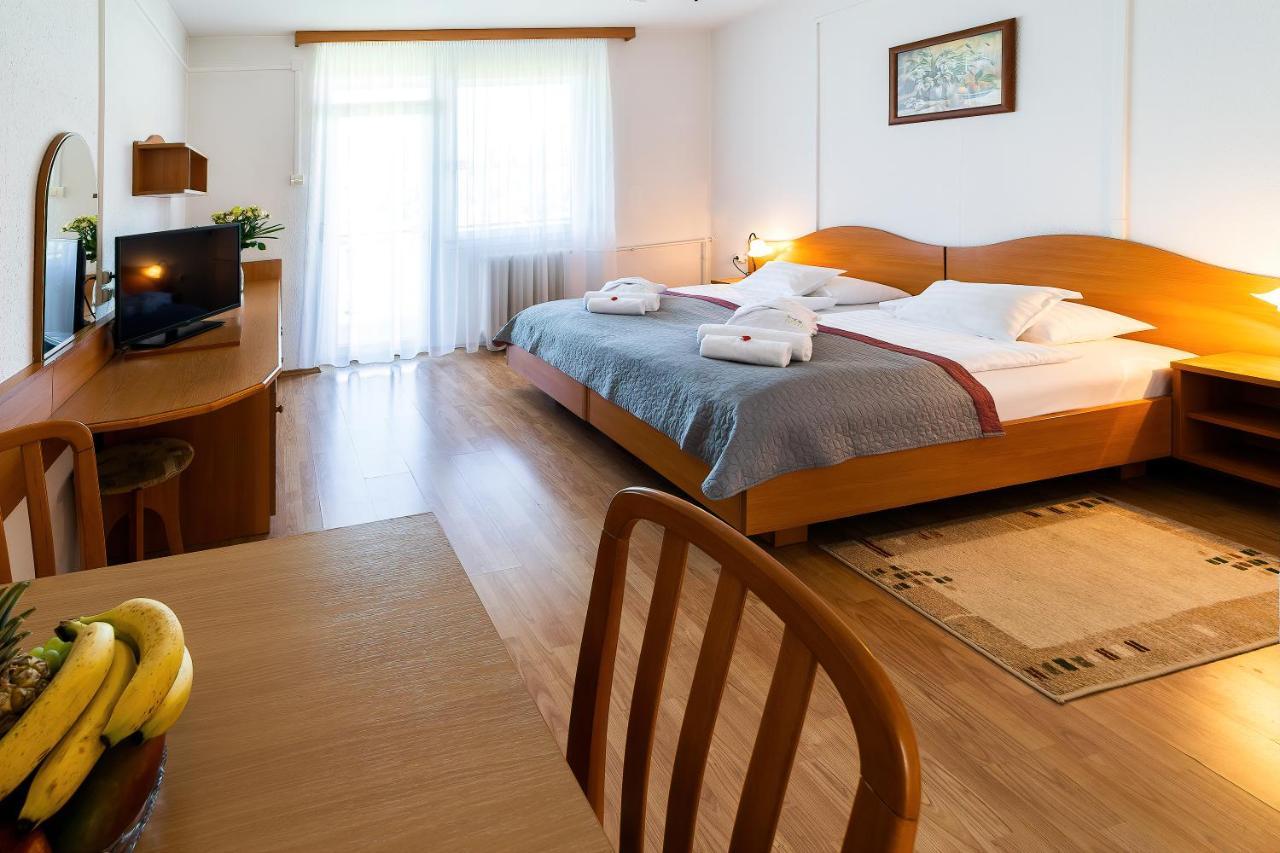 Napfeny Hotel Zalakaros Ngoại thất bức ảnh