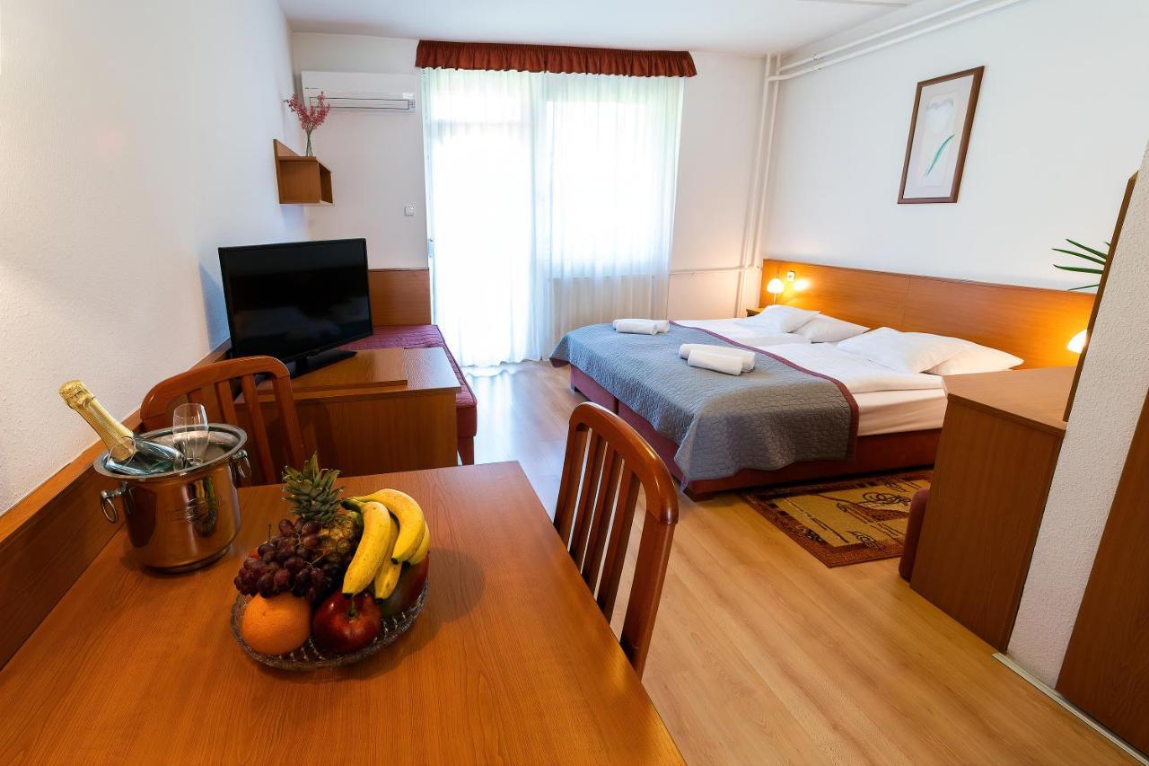 Napfeny Hotel Zalakaros Ngoại thất bức ảnh