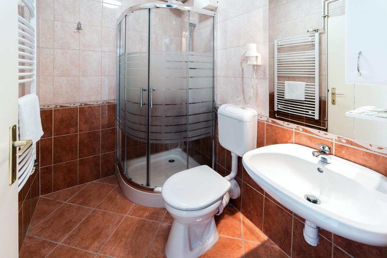 Napfeny Hotel Zalakaros Ngoại thất bức ảnh